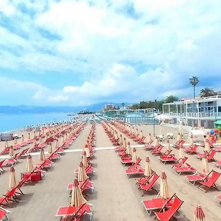 Apartament Il Nido Sul Mare Savona Zewnętrze zdjęcie