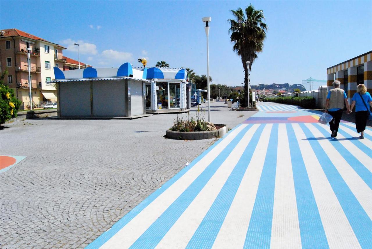 Apartament Il Nido Sul Mare Savona Zewnętrze zdjęcie